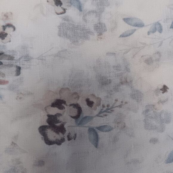 2/$30 Ladies Gorgeous Floral Scarf - Picture 5 of 7